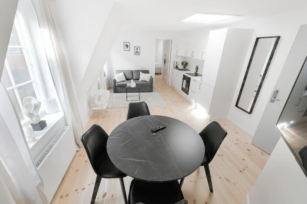 Charmerende Lejlighed Ved Nyhavn 3 Sal Copenhagen Luaran gambar